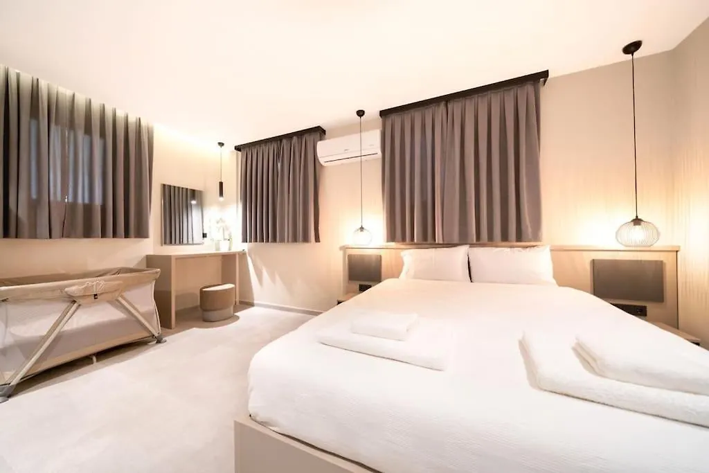Havuzlu Korunakli Oezel Villa Fethiye