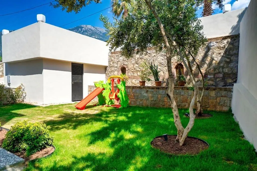Havuzlu Korunakli Oezel Villa Fethiye Turkey